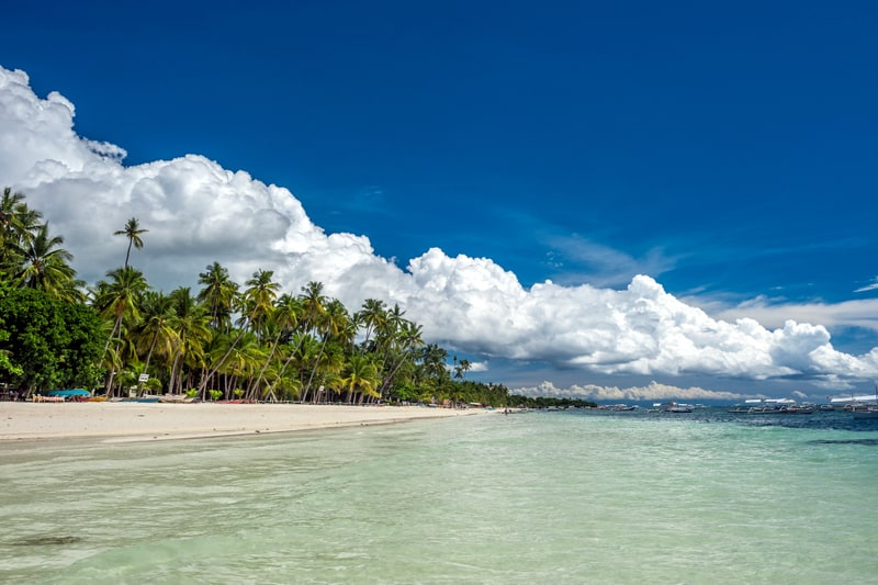 Alona tropical beach in Panglao