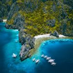 El Nido Palawan Miniloc Island with diving boats