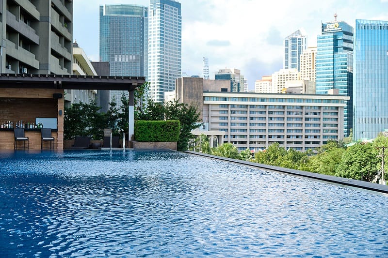 View of Manila from pool of Discovery Primea Hotel