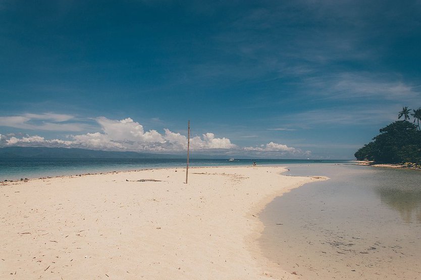 Beautiful Sand Bar By The Beach In Bantayan Island
